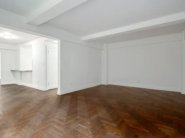 330 East 79th Street image 4 of 24