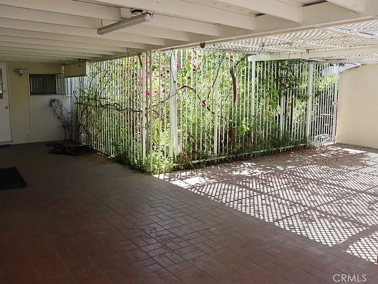 18616 Lassen St — Photo 33
