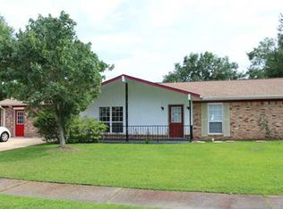 3246 Nottingham Rd, Ocean Springs, MS 39564