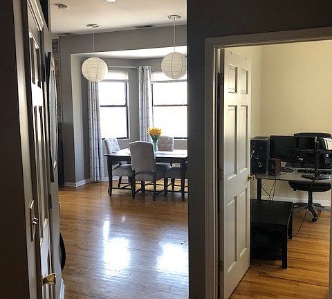 2nd image of 1142 W Grand Ave APT 4F
