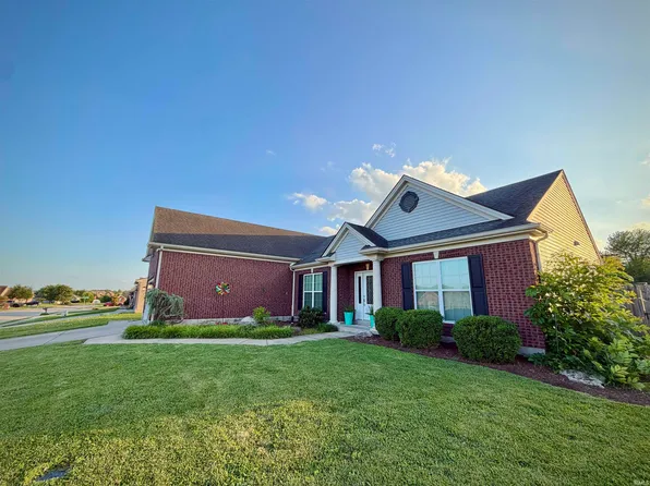 3043 Paradise Cir, Newburgh, IN 47630