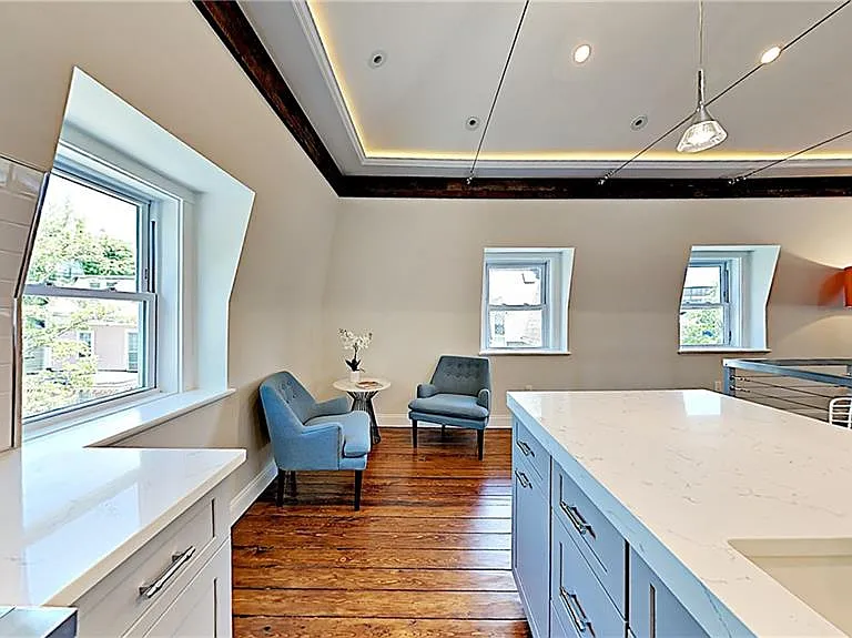 21 School St #4 — Photo 10