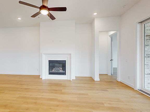 4th image of 5702 Pedernales Bend Ln