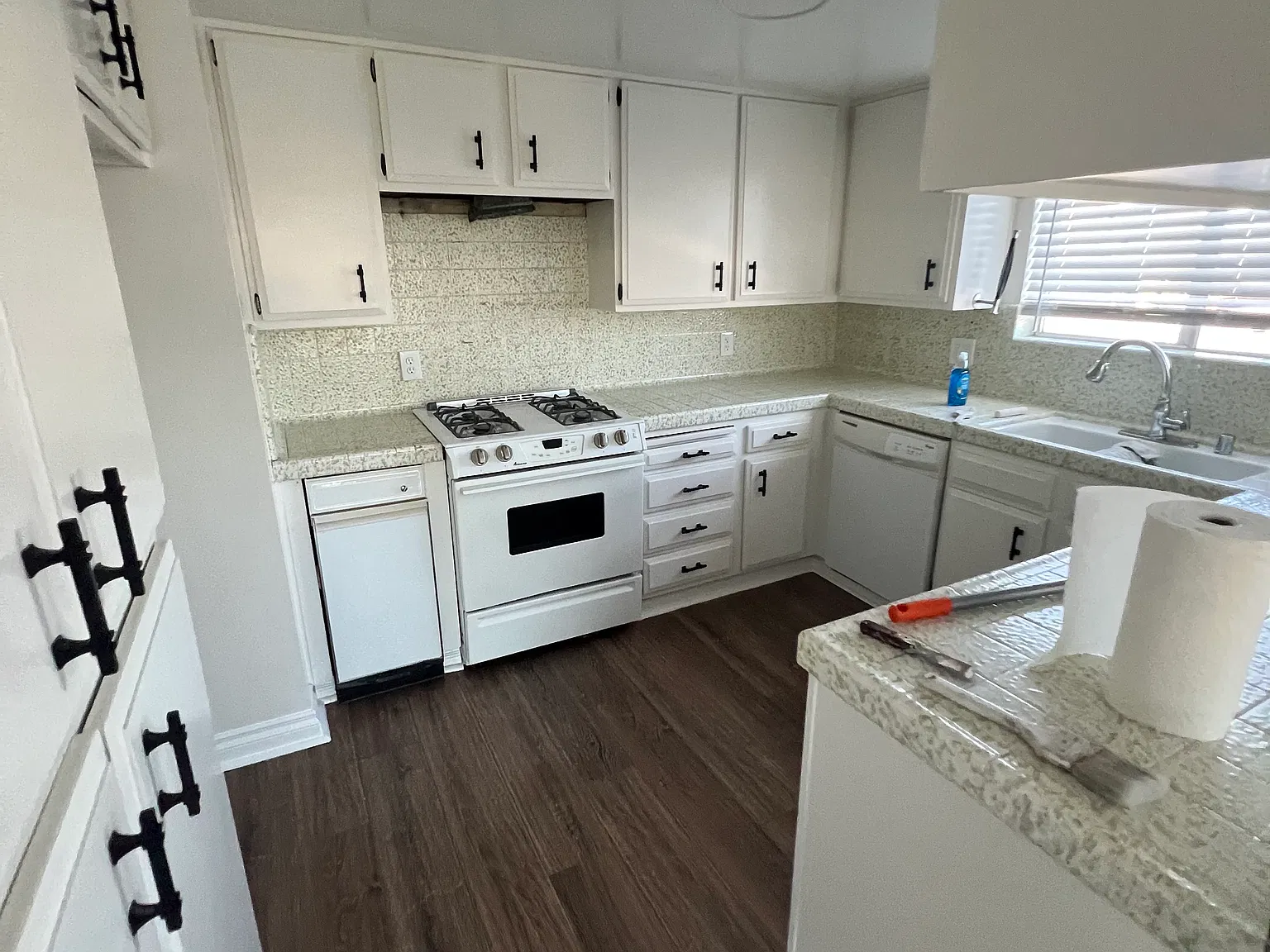 3 bed, 1400 sqft, $3,700 — Photo 3