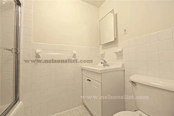 Rented by R New York | media 16