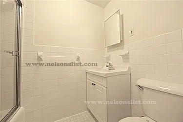 Rented by R New York