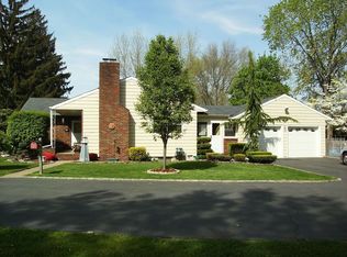 276 Demorest Ave, Avenel, NJ 07001
