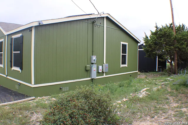 3 bed, 2.0 bath, 1280 sqft, $1,650 — Photo 3