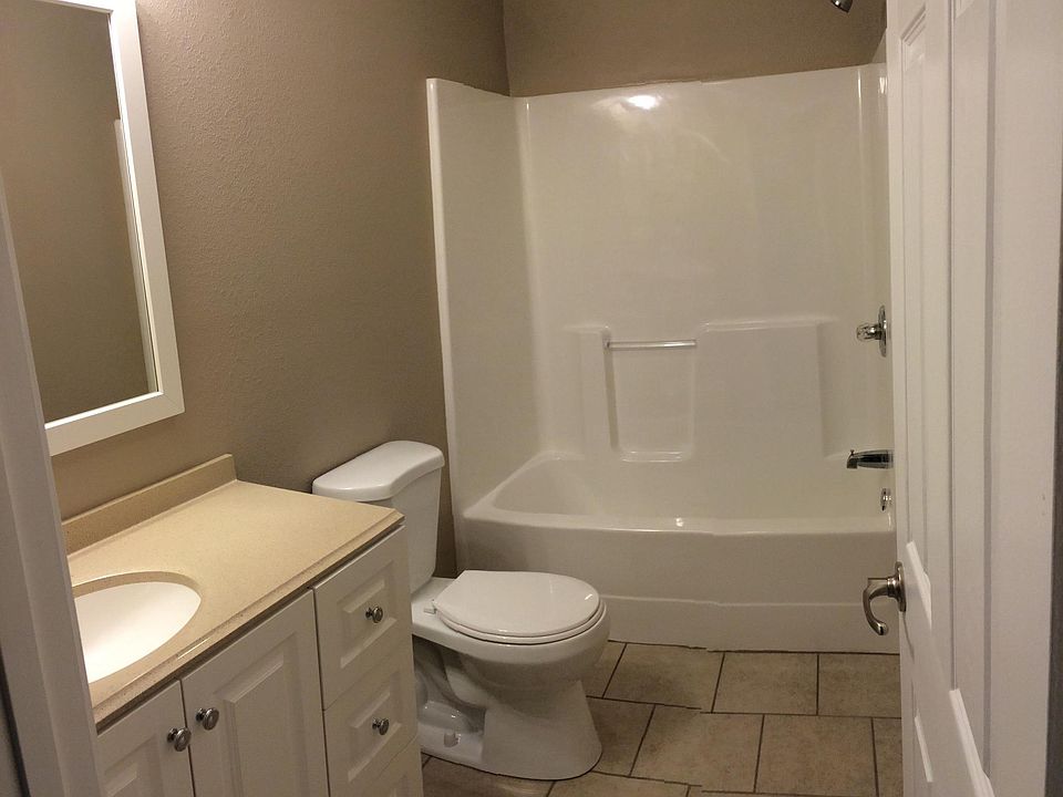 2nd image of 1635 Red Way APT B