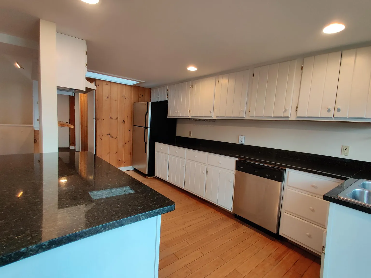 1 bed, 1029 sqft, $2,800 — Photo 3