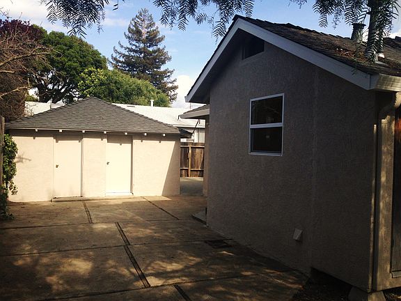 Patio/ Backyard