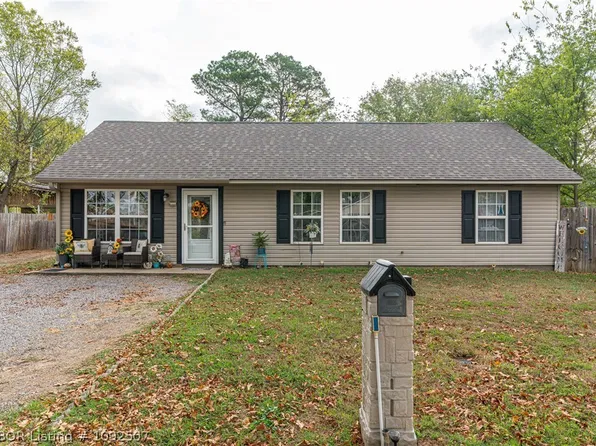 140 Field Ave, Booneville, AR 72927