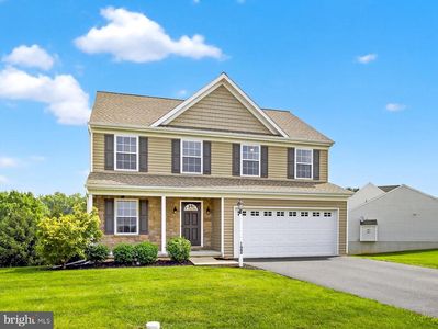 122 Lakeside Xing, Mount Joy, PA, 17552