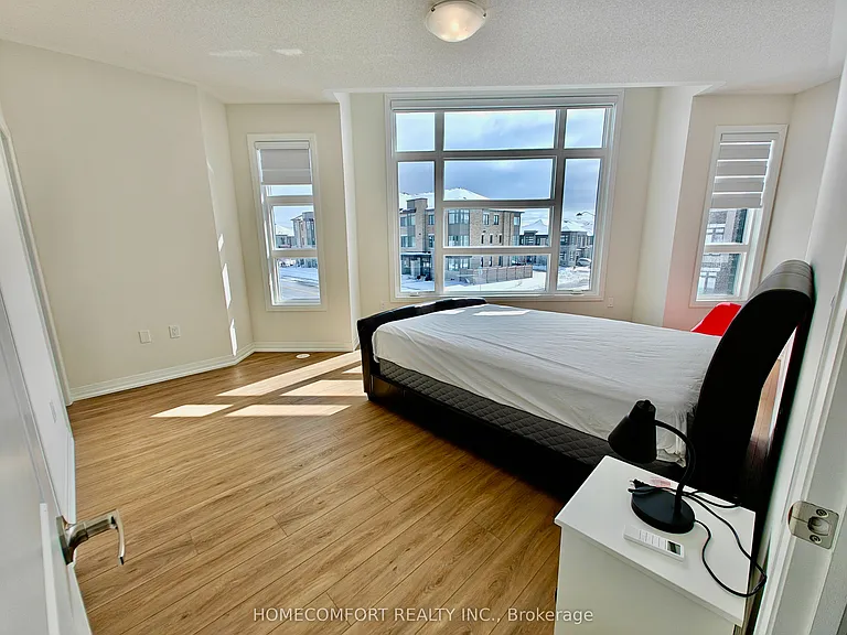 57 Harold Wilson Ln #UPPER — Photo 5
