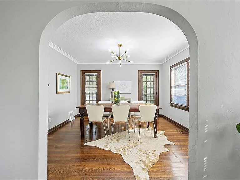 3829 Washington Blvd — Photo 11
