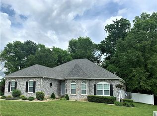 129 Monticello Dr, Washington, MO 63090