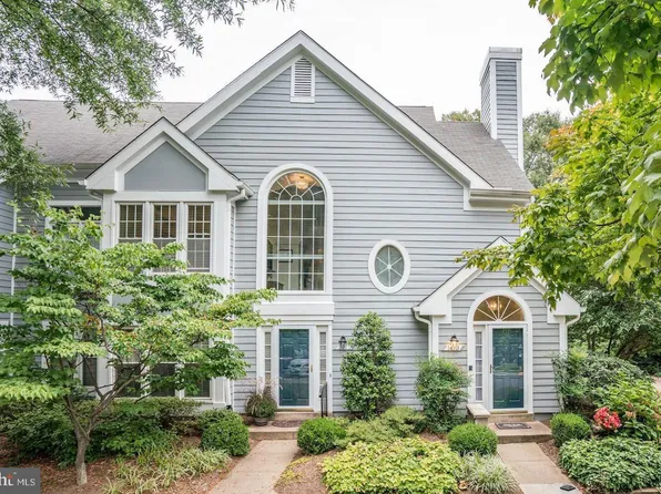 1473 Church Hill Pl, Reston, VA 20194