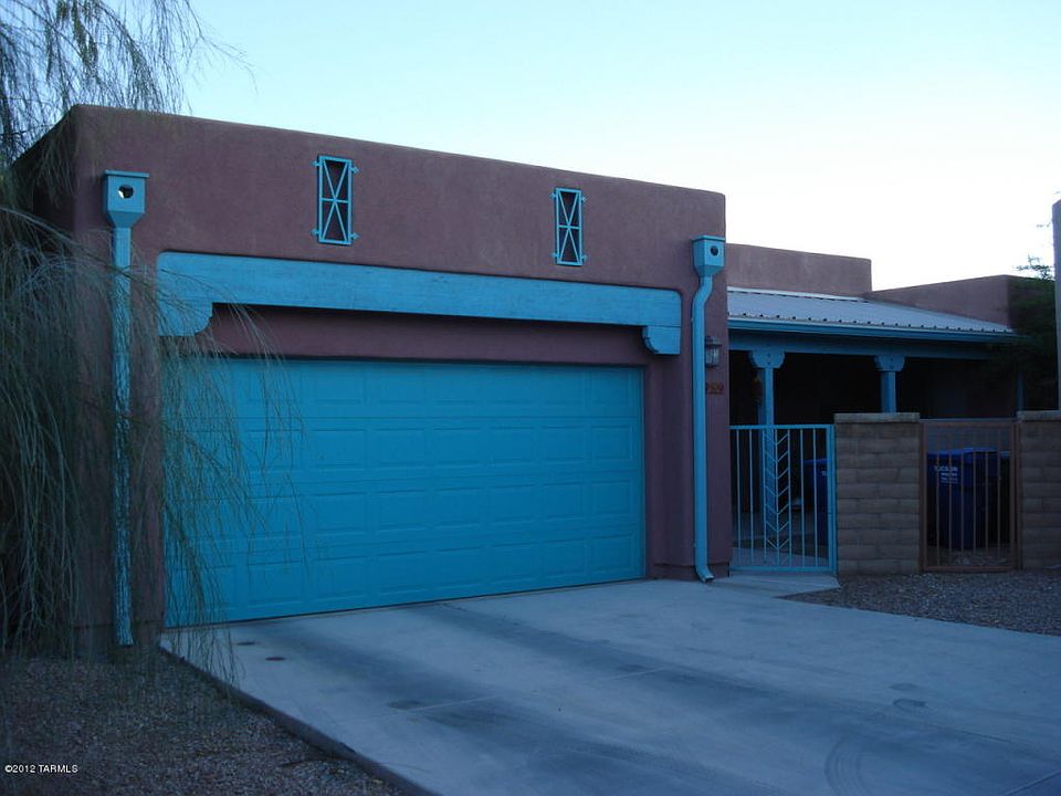 1st image of 959 W Calle Carasol
