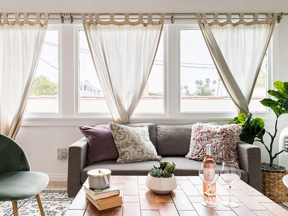 1st image of 913 California Ave #A