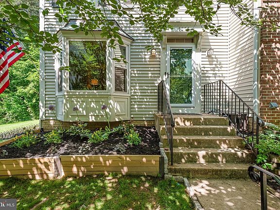 3rd image of 5856 Westwater Ct