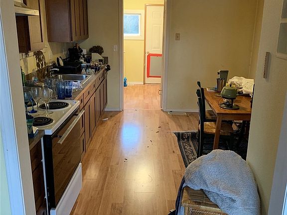 5th image of 4115 119th Ave SE