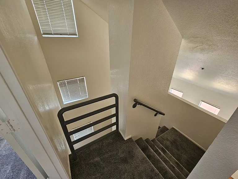 154 W 5th St — Photo 21