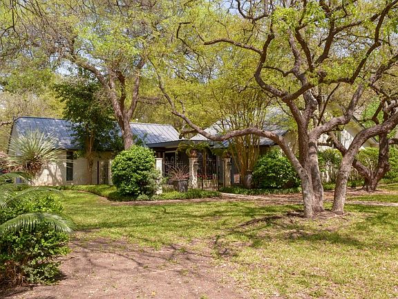 2nd image of 10903 Whisper Hollow St