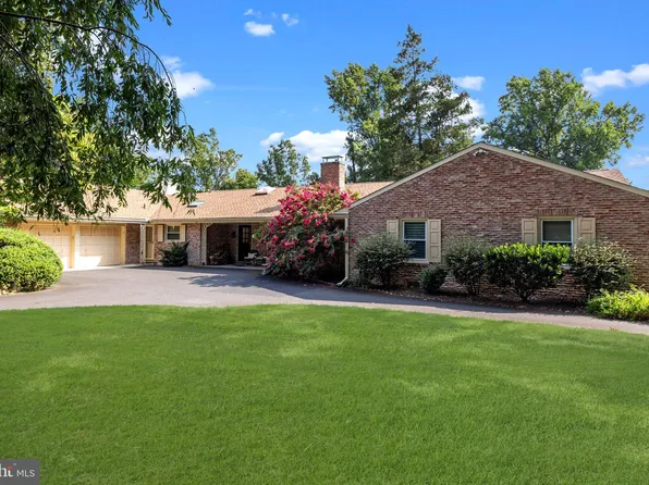 1364 Welsh Rd, Huntingdon Valley, PA 19006