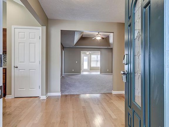 4th image of 107 Blossom Ct