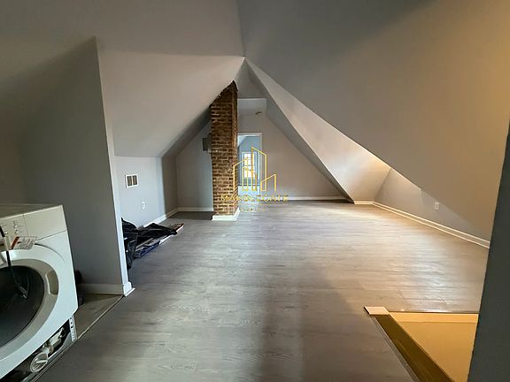 4th image of 49 Lembeck Ave #2A