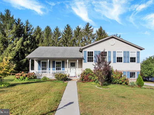 366 Jasmine Dr, Hanover, PA 17331