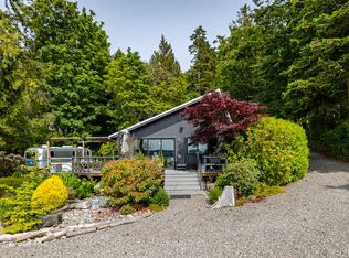 17238 Maple Ln, La Conner, WA 98257