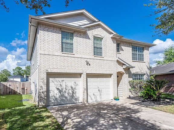 3rd image of 19706 Canyon Gate Ct