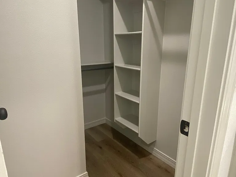 416 E G St #B — Photo 15