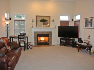 2553 Crestview Woods Dr, Newark, OH 43055