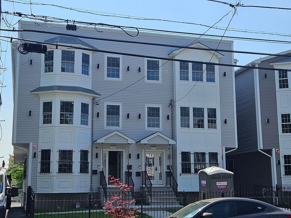 1st image of 369 Roseville Ave #1