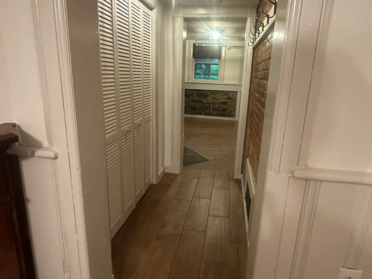 1 bed, 450 sqft, $1,300 — Photo 4