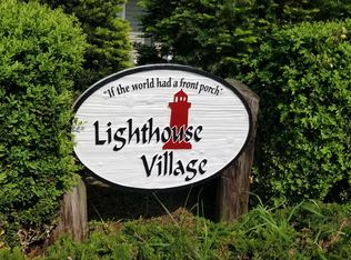 5200 Parkview Ln, South Haven, MI 49090