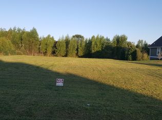 W351N5825 Westshore Rd, Hartland, WI 53066