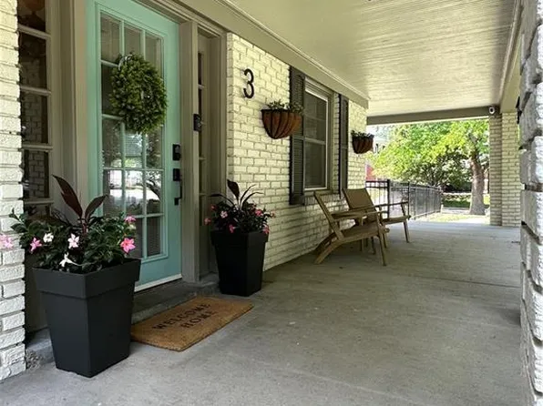 3 W Meyer Blvd, Kansas City, MO 64113