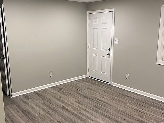 2nd image of 420 Anderson Dr