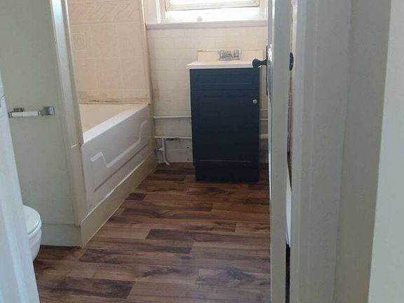 5th image of 154 Beach 9 St #2