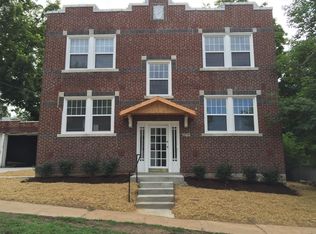 2408 Roseland Ter, Saint Louis, MO 63143