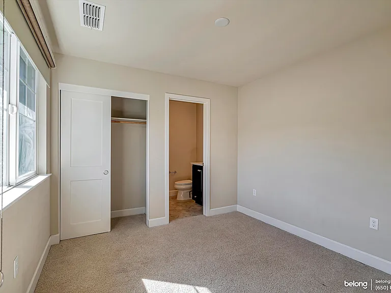 389 Basswood Cmn #10 — Photo 14