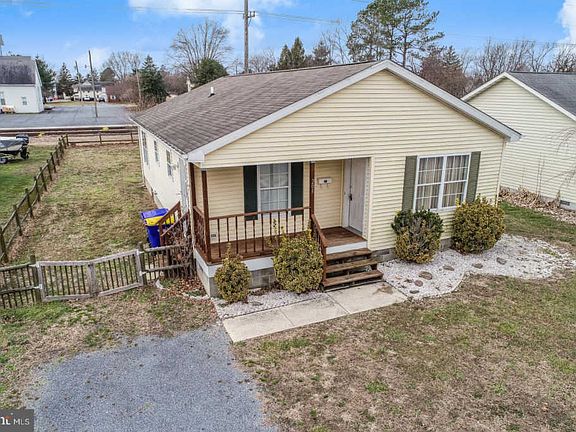 2nd image of 205 Harrington Ave