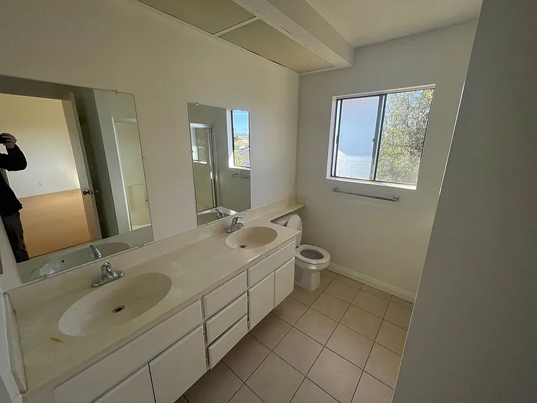 24399 Fiji Dr — Photo 8