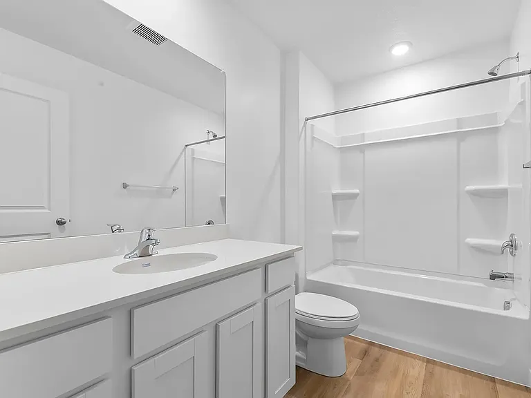 1907 E 640 N — Photo 16