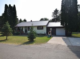 323 S 3rd St, Eden, SD 57232