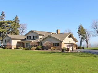 167 Holly Dr, Fairview, PA 16415