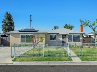 1042 Florence Ave, Sanger, CA 93657